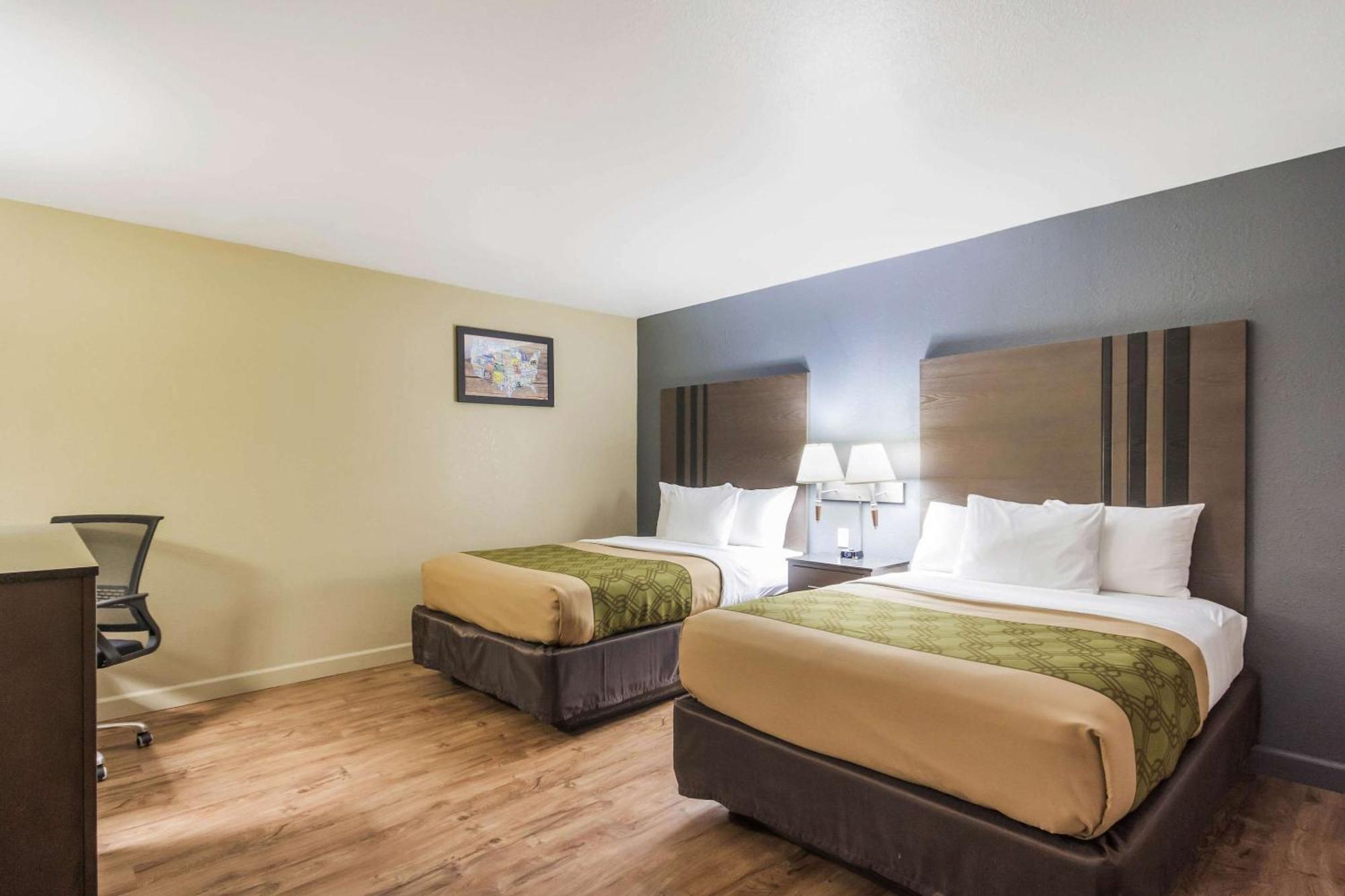 Econo Lodge Inn & Suites I-35 At Shawnee Mission Όβερλαντ Παρκ Εξωτερικό φωτογραφία