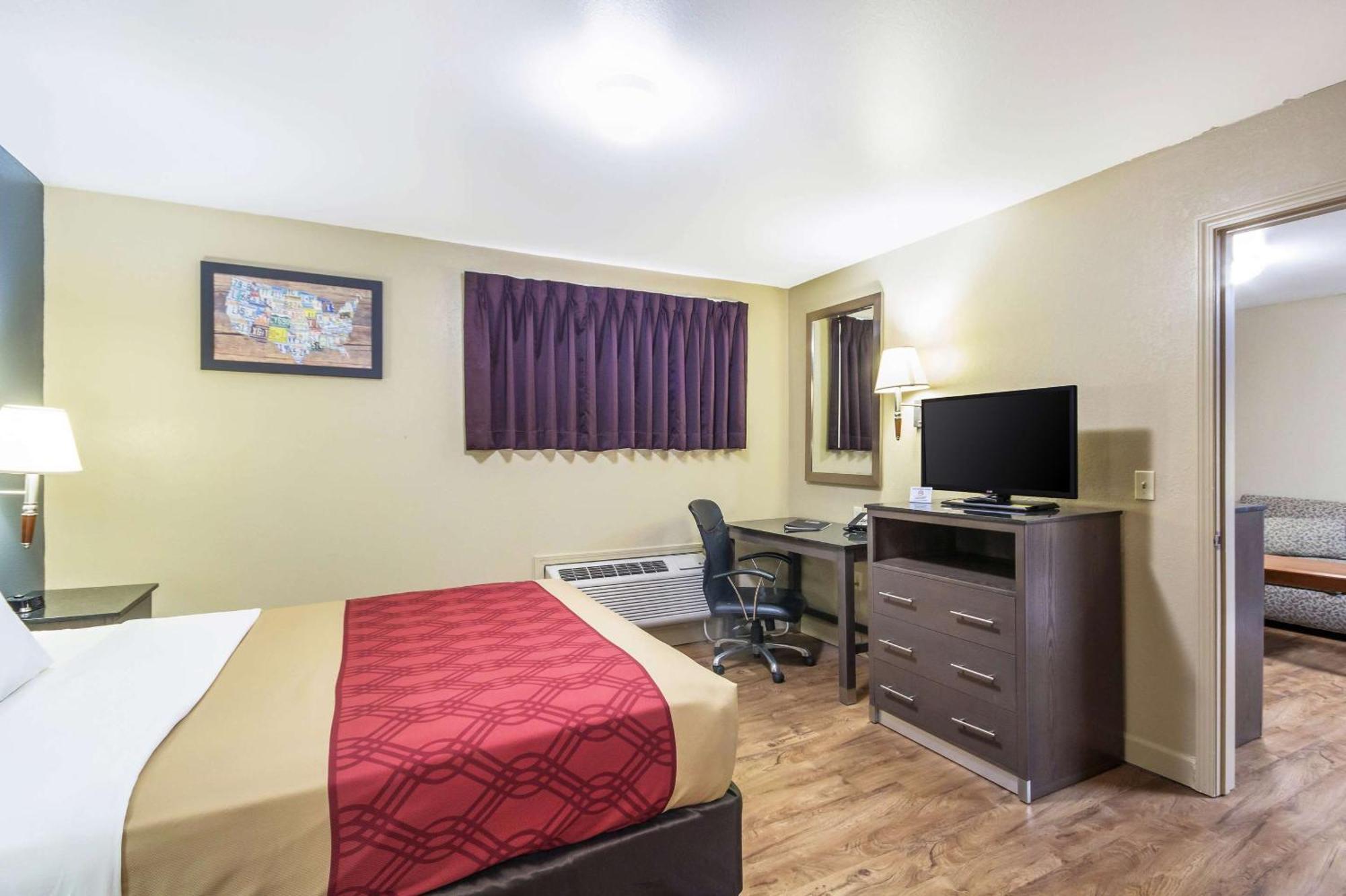 Econo Lodge Inn & Suites I-35 At Shawnee Mission Όβερλαντ Παρκ Εξωτερικό φωτογραφία